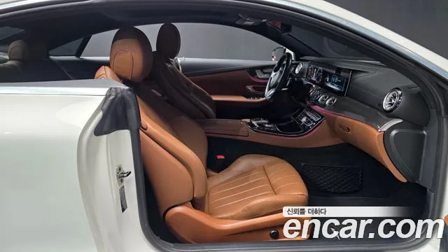 Mercedes-Benz E-Класс 2017 thumb 11