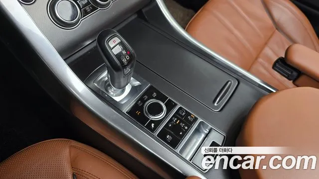 Land Rover Range Rover Sport 2015 thumb 8