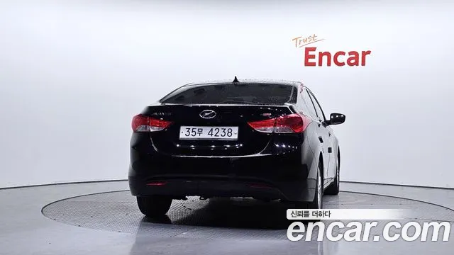 Hyundai Avante 2013 thumb 4