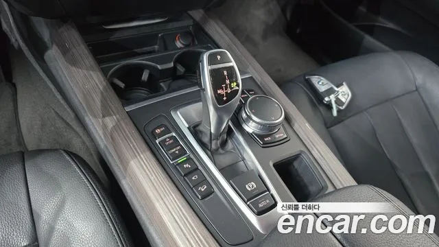 BMW X5 2017 thumb 8