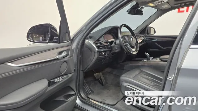 BMW X5 2017 thumb 9