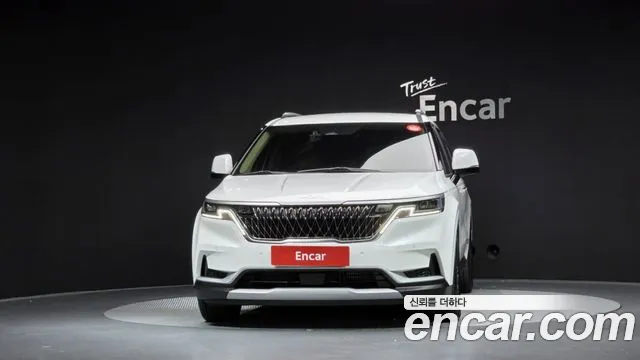 Kia Carnival 2023 thumb 3
