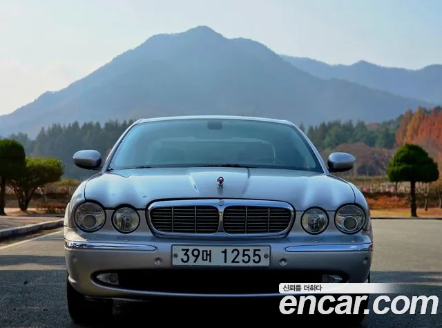 Jaguar XJ 2006 thumb 2
