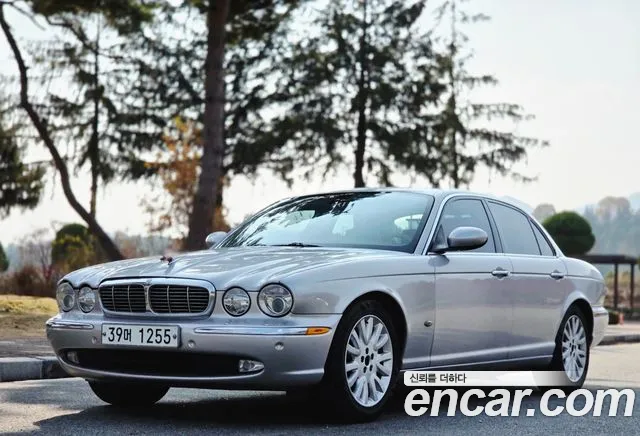 Jaguar XJ 2006 thumb 11