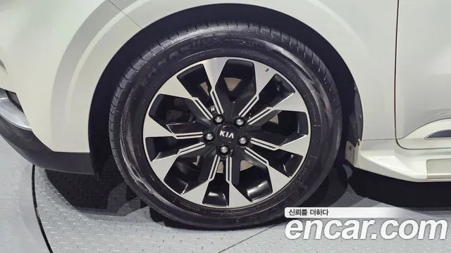 Kia Carnival 2020 thumb 5