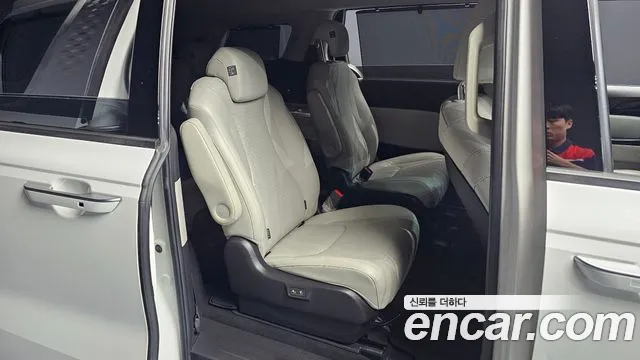 Kia Carnival 2020 thumb 11