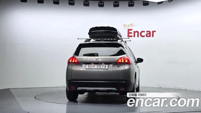 Peugeot 2008 2015 thumb 4