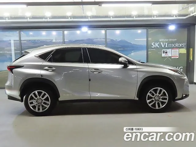 Lexus NX 2016 thumb 2