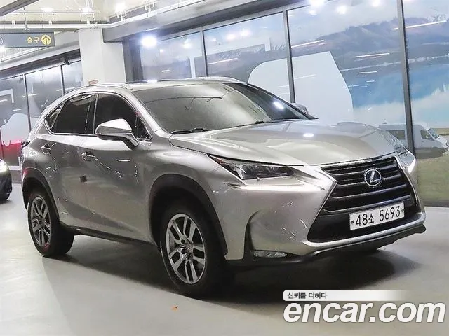 Lexus NX 2016 thumb 3