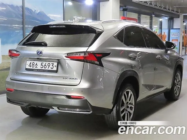 Lexus NX 2016 thumb 5