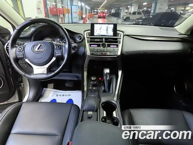 Lexus NX 2016 thumb 7