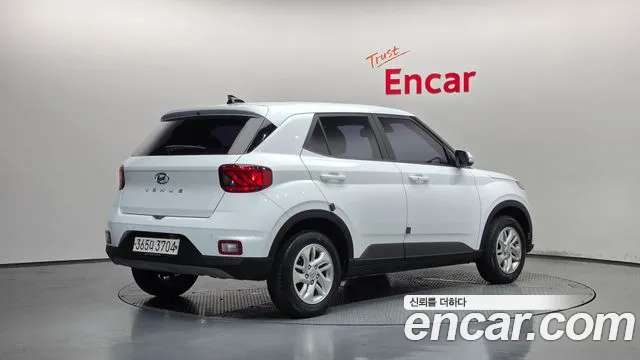 Hyundai Venue 2019 thumb 2