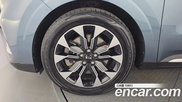 Kia Carnival 2020 thumb 5