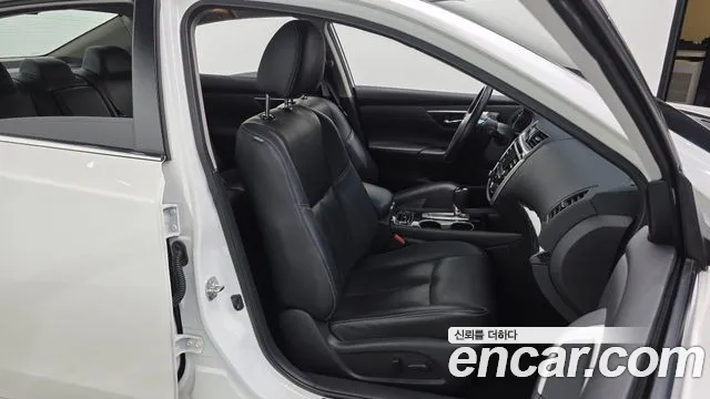 Nissan Altima 2018 thumb 12