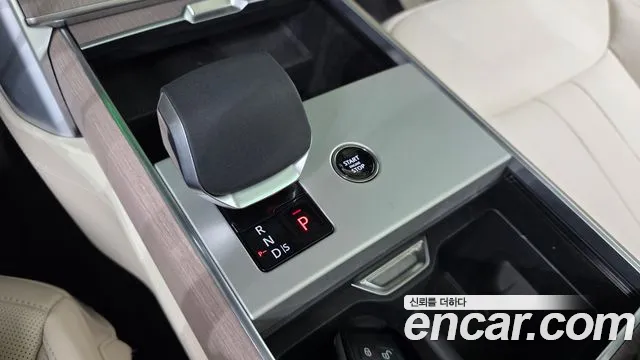 Land Rover Range Rover 2026 thumb 9
