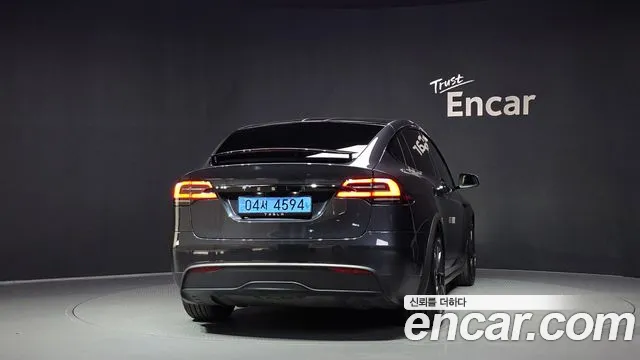 Tesla Model X 2024 thumb 4