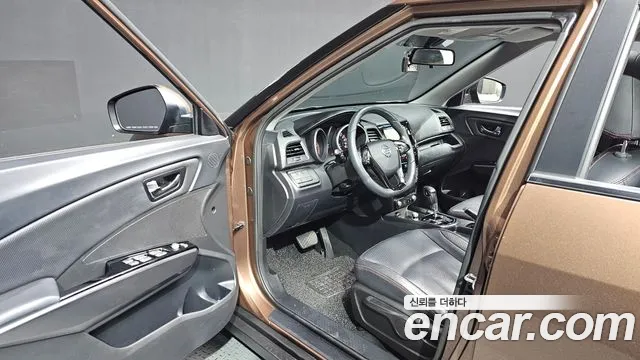 KG_Mobility_Ssangyong TIBOLI 2016 thumb 10