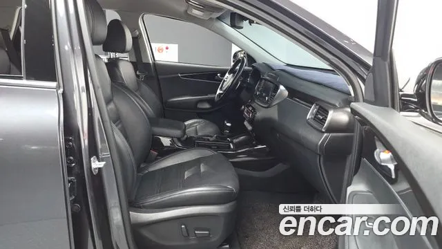 Kia Sorento 2017 thumb 11