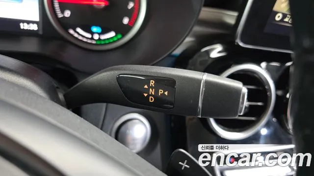 Mercedes-Benz GLC 2018 thumb 9