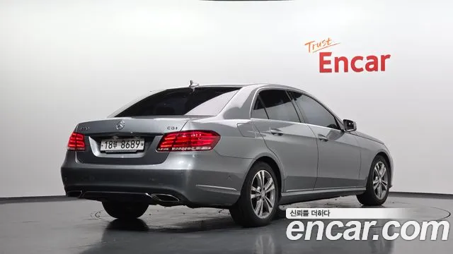 Mercedes-Benz E-Класс 2013 thumb 2