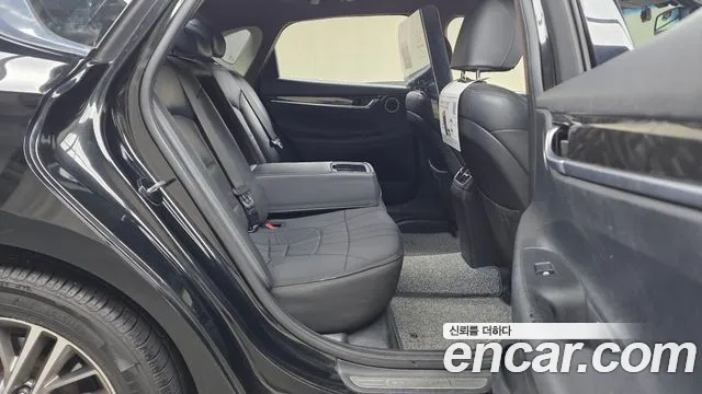 Hyundai Grandeur 2017 thumb 12