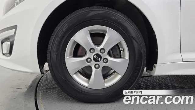 Kia K5 2015 thumb 5