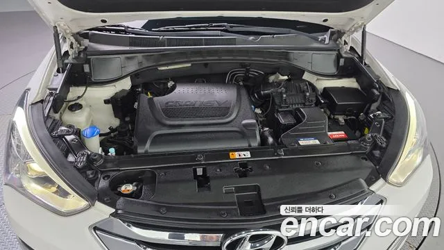 Hyundai Santa Fe 2012 thumb 6