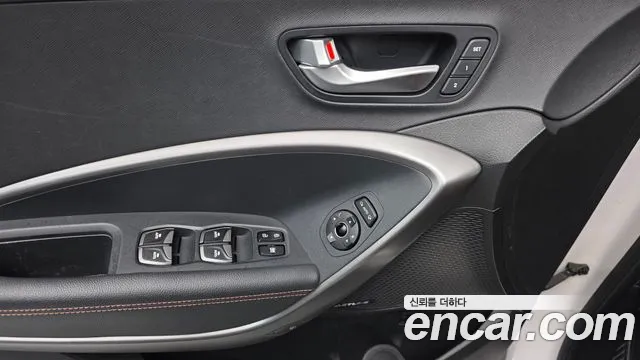 Hyundai Santa Fe 2012 thumb 11