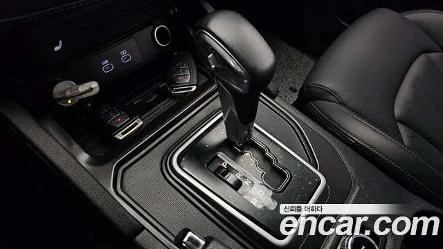 KG_Mobility_Ssangyong Rexton 2023 thumb 9