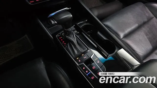 Kia K7 2017 thumb 9