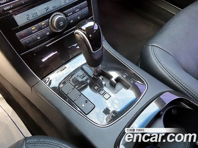Kia Opirus 2008 thumb 10