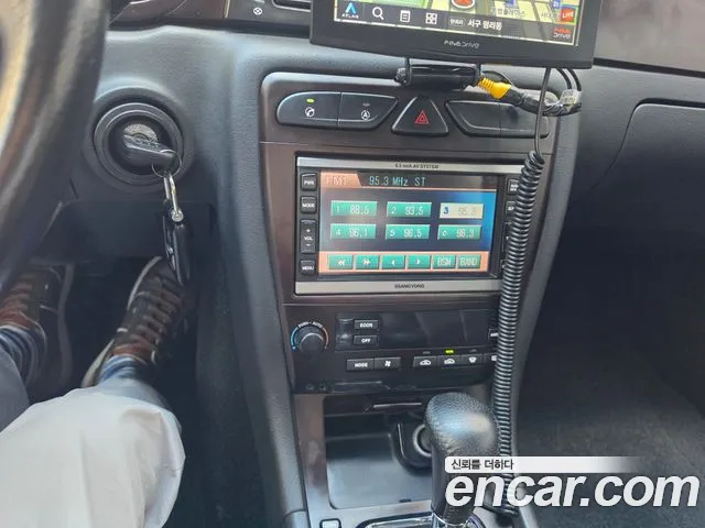 KG_Mobility_Ssangyong Chairman 2005 thumb 6