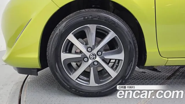 Toyota Prius 2018 thumb 5