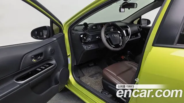 Toyota Prius 2018 thumb 10