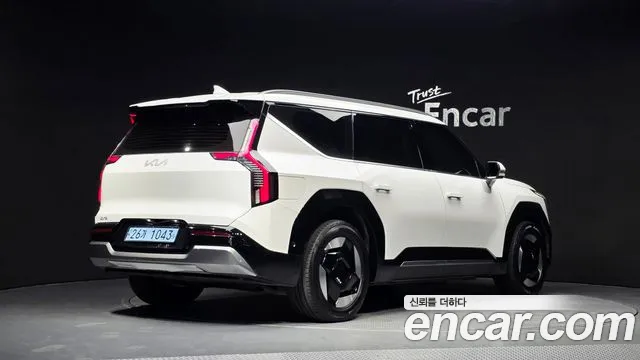 Kia EV9 2023 thumb 2