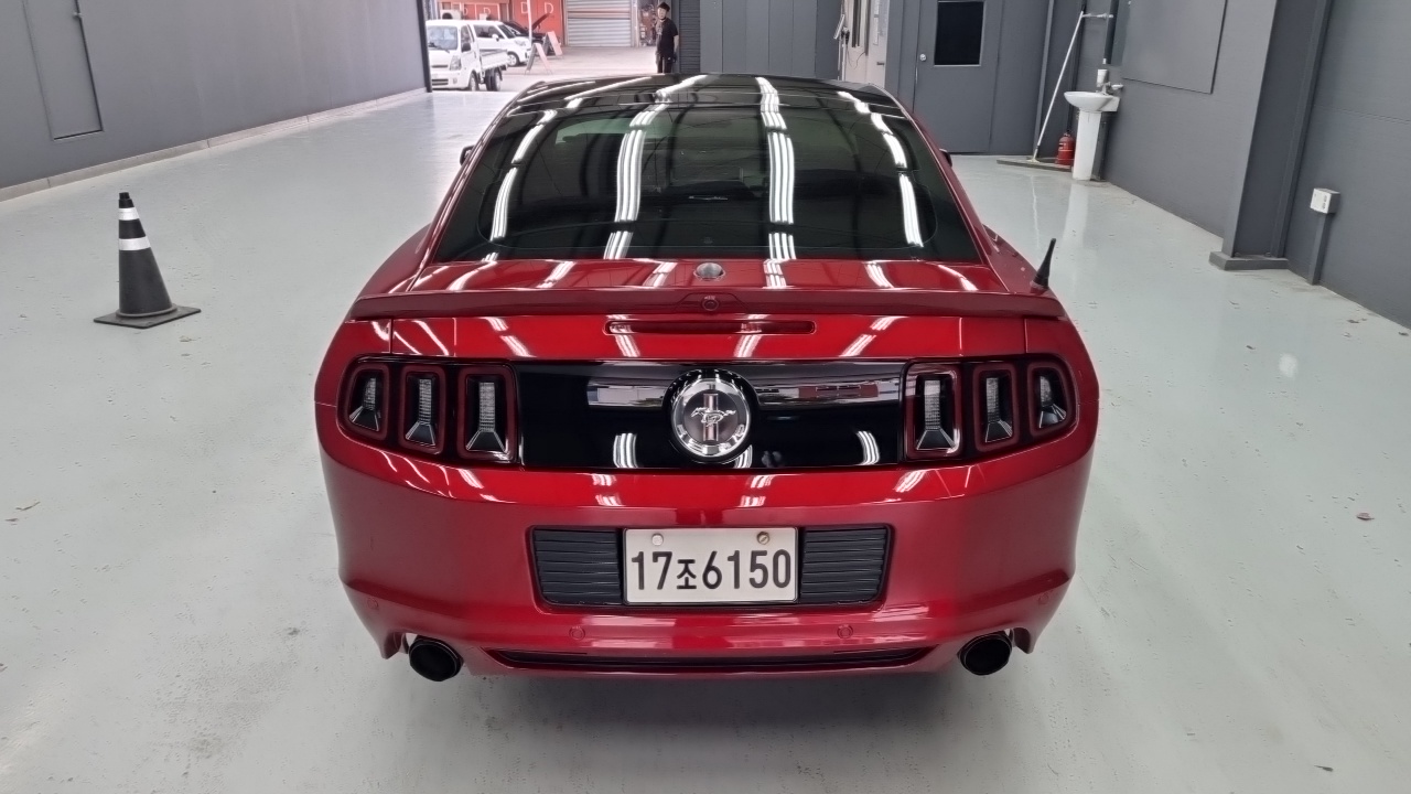 Ford Mustang Mach-E 2013 thumb 4