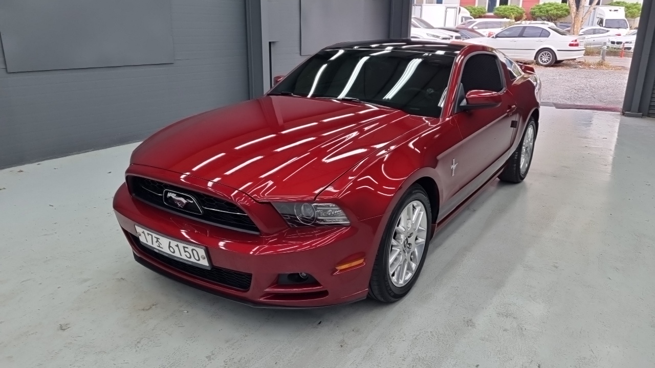Ford Mustang Mach-E 2013 thumb 12
