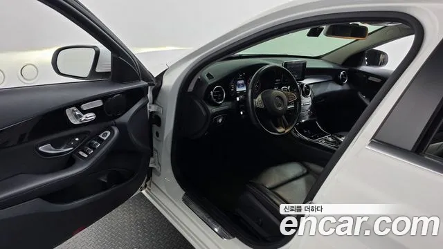 Mercedes-Benz C-Класс 2016 thumb 10