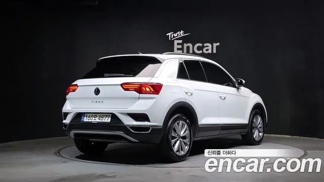 Volkswagen T-Roc 2021 thumb 2