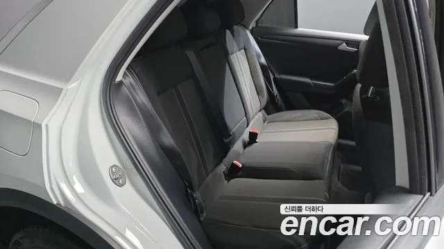 Volkswagen T-Roc 2021 thumb 11