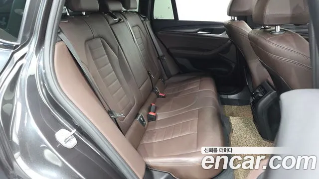 BMW X4 2022 thumb 11