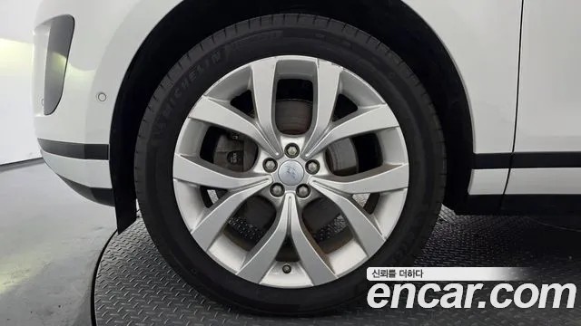 Land Rover Range Rover Evoque 2020 thumb 5