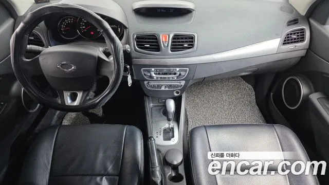 Renault-KoreaSamsung Fluence 2010 thumb 7