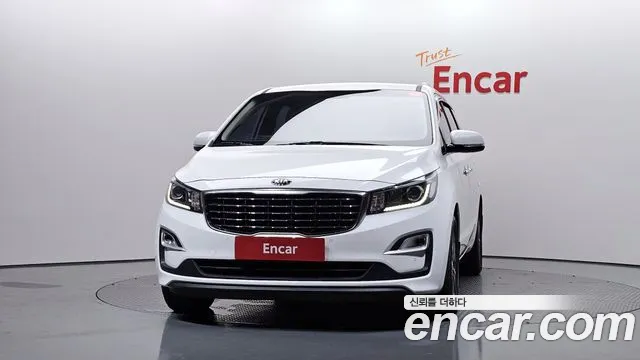 Kia Carnival 2019 thumb 3