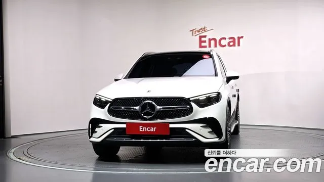 Mercedes-Benz GLC 2024 thumb 3