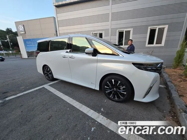 Toyota Alphard 2025 thumb 3