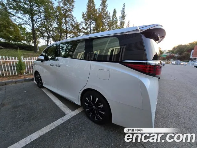 Toyota Alphard 2025 thumb 4