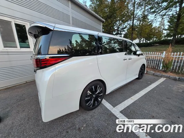 Toyota Alphard 2025 thumb 5