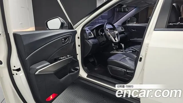 KG_Mobility_Ssangyong TIBOLI 2016 thumb 10