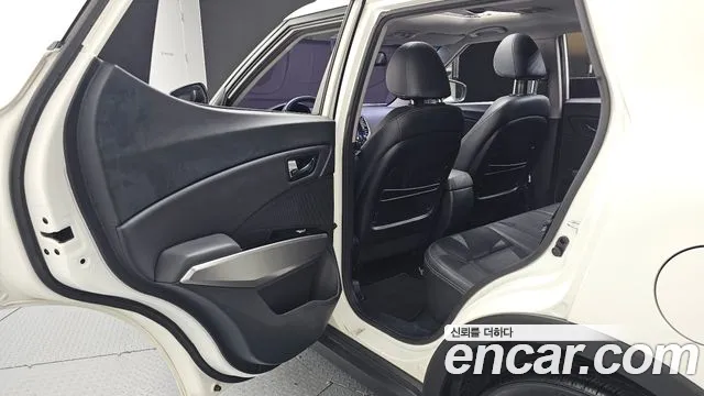 KG_Mobility_Ssangyong TIBOLI 2016 thumb 12